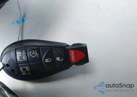 2013 Chrysler Town & Country Touring z USA, uszkodzony, nr VIN 2C4RC1BG2DR690280